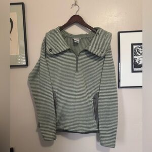 Avalanche Ribbed Green Pullover